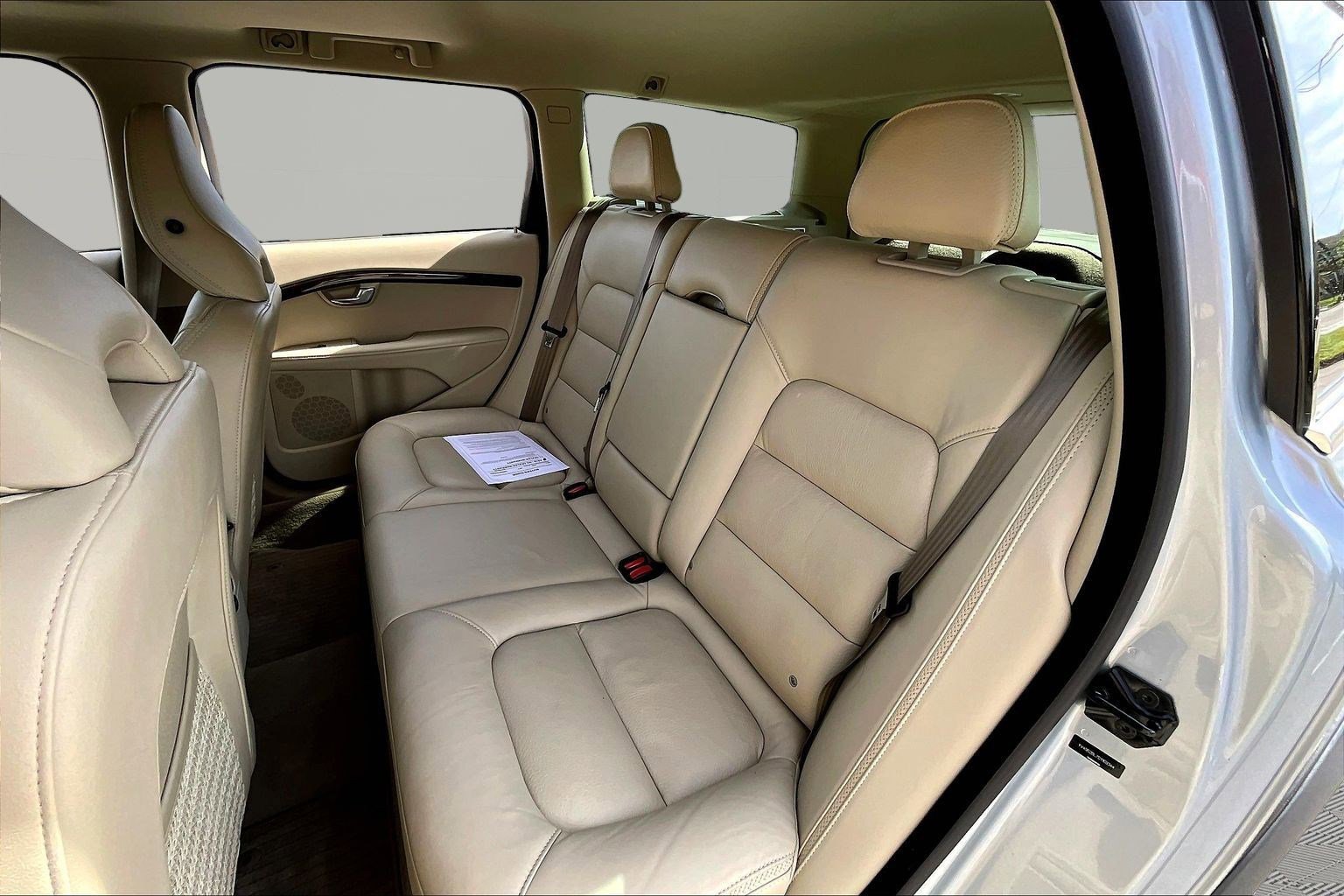 Used 2013 Volvo XC70 3.2 image 21