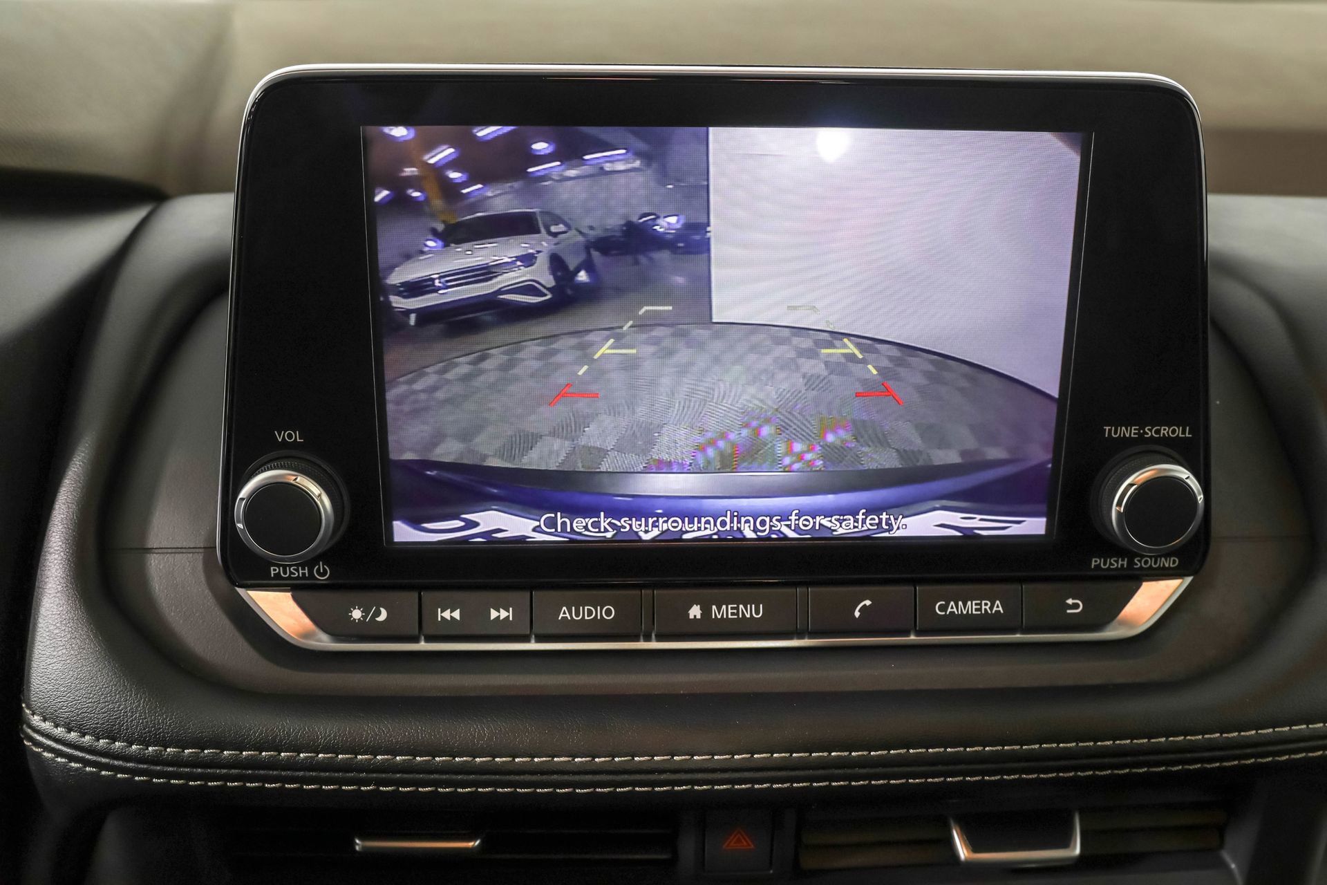 Used 2023 Nissan Rogue SV image 14