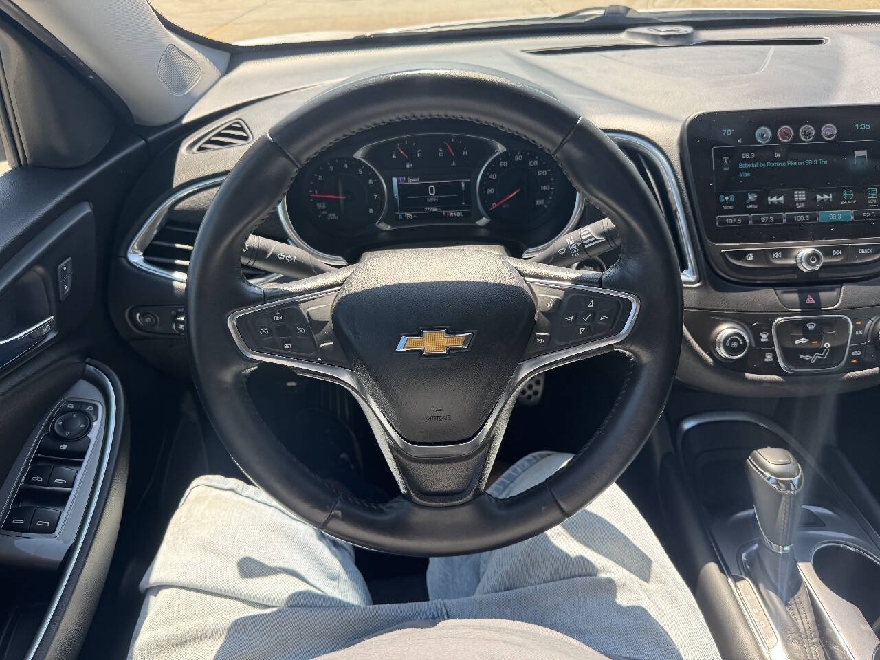 Used 2017 Chevrolet Malibu LT FWD image 20