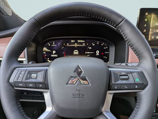 New 2026 Mitsubishi Outlander SEL image 32