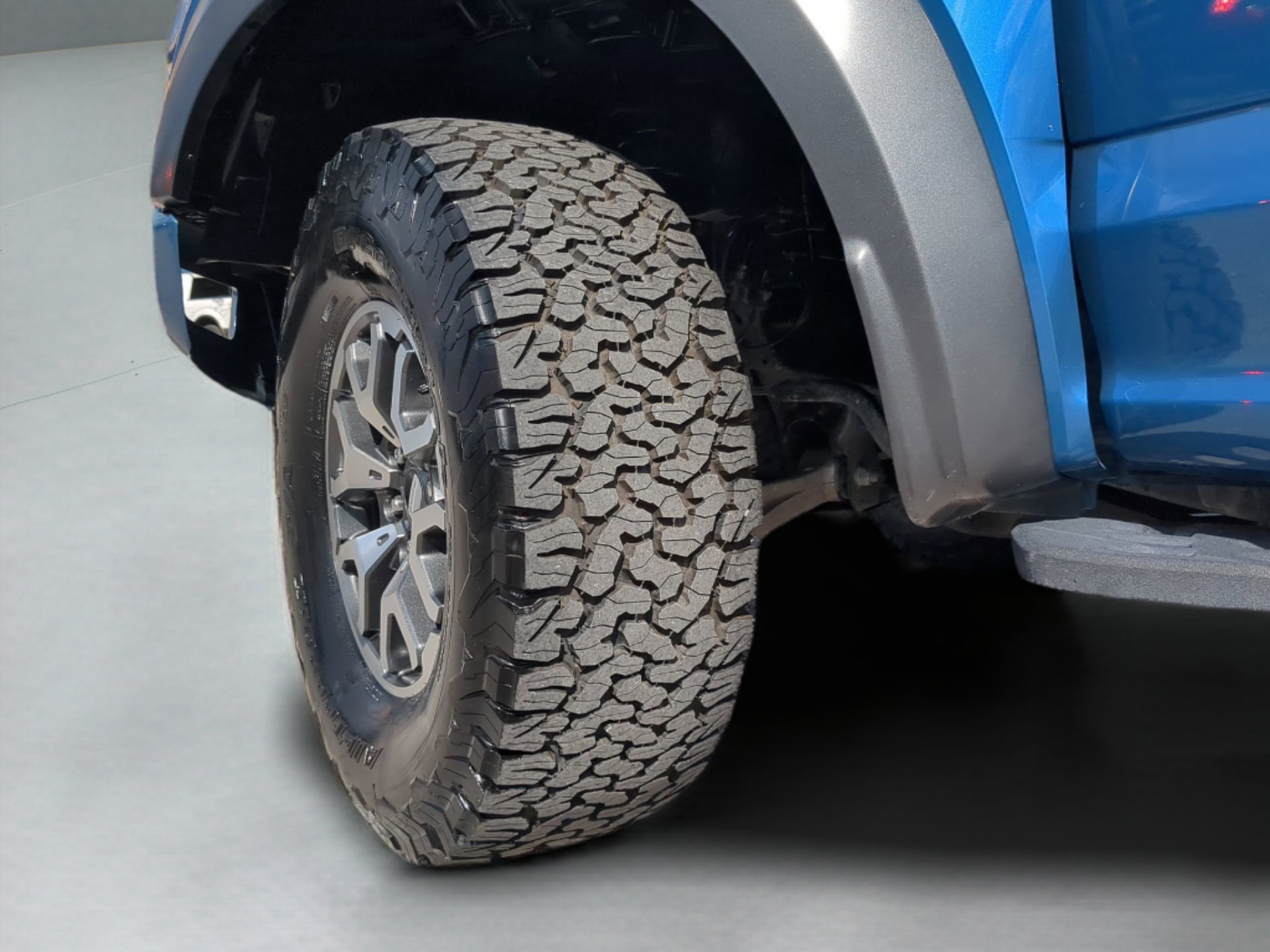 Certified 2020 Ford F150 Raptor w/ Equipment Group 802A Luxury image 66