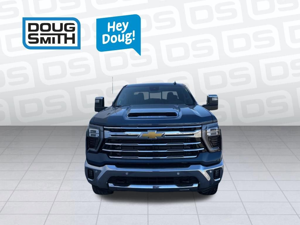 New 2026 Chevrolet Silverado 2500 LTZ w/ LTZ Convenience Package AWD/4WD image 3