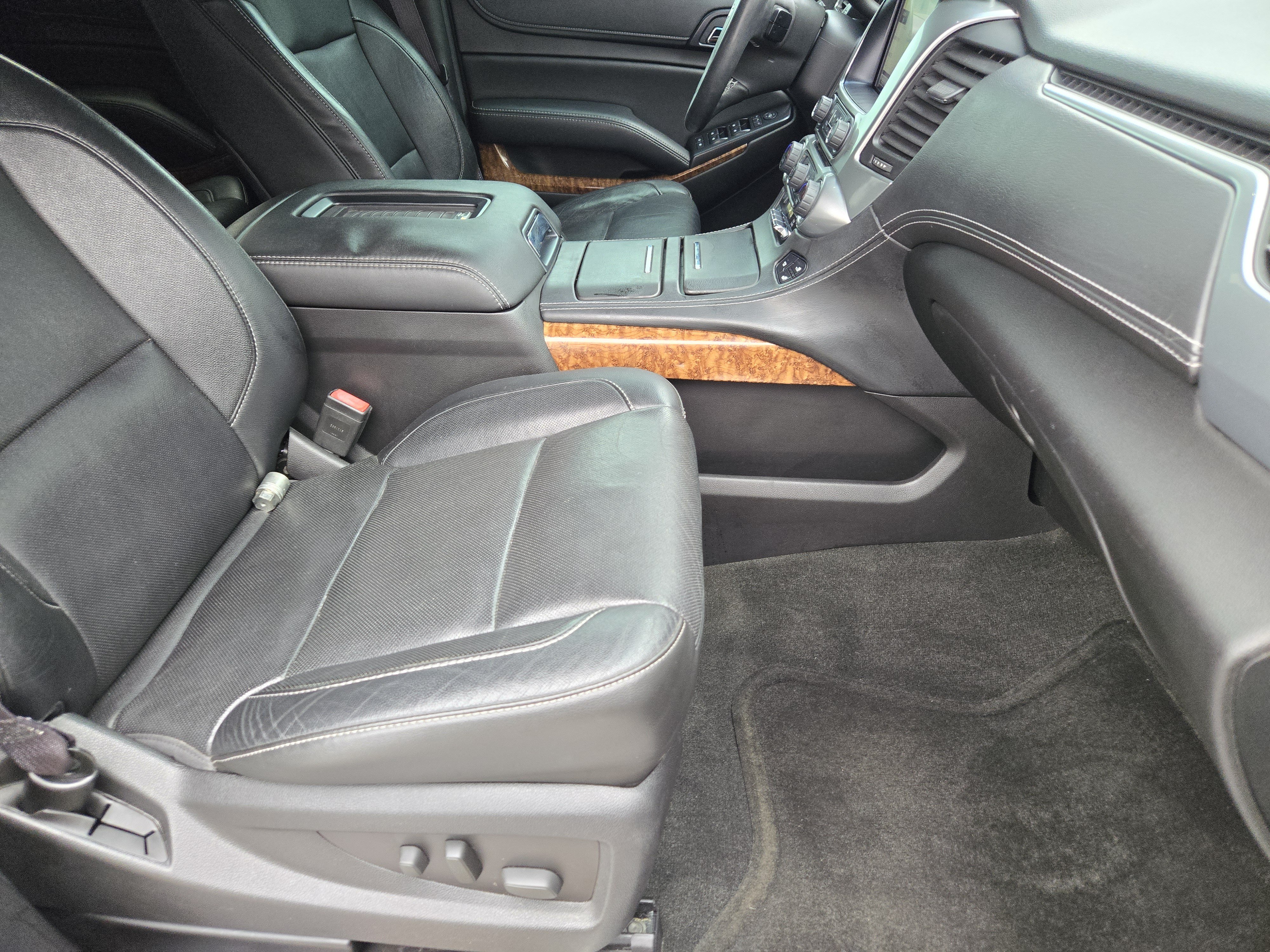 Used 2015 Chevrolet Tahoe LTZ AWD/4WD image 15