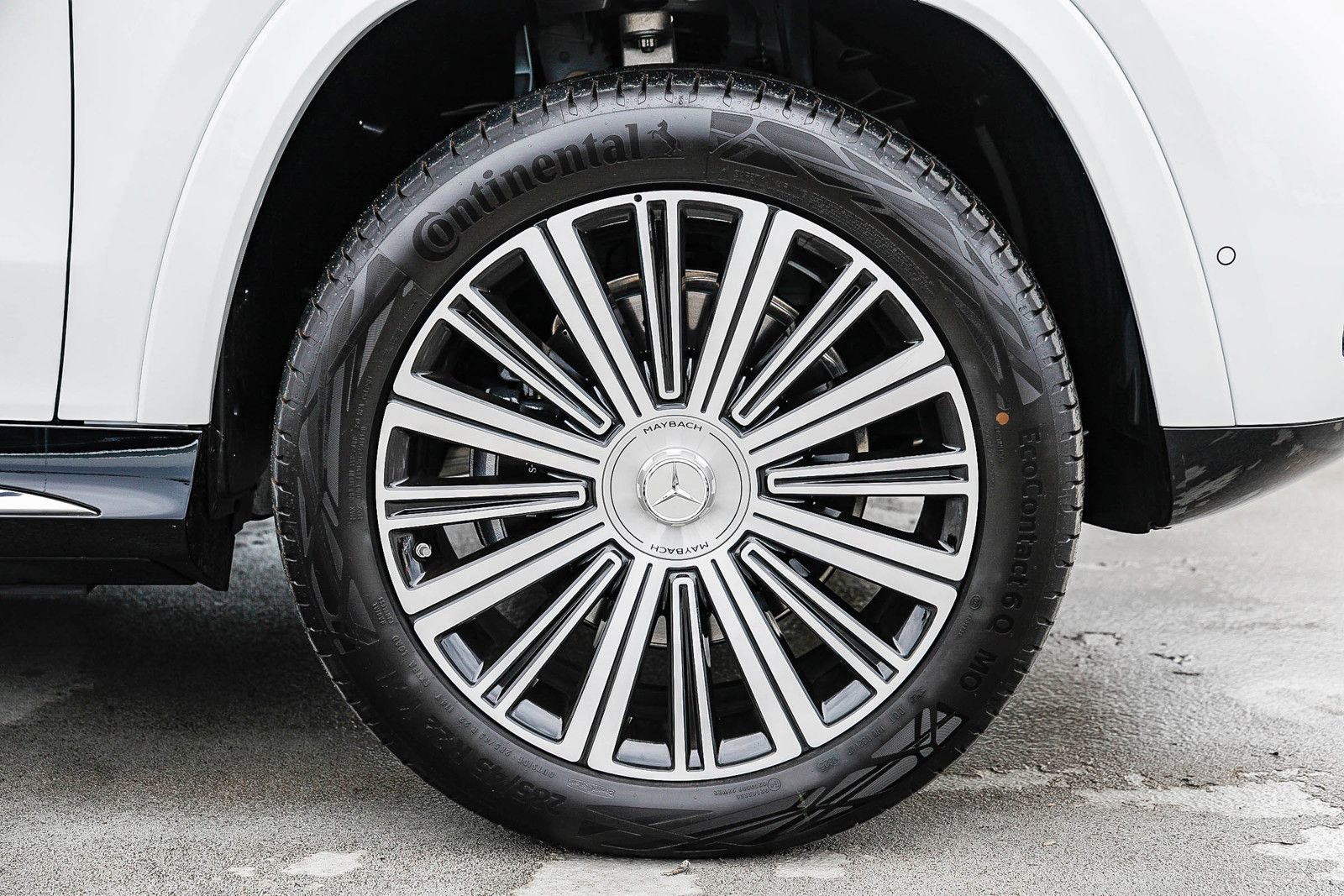 New 2026 Mercedes-Benz Maybach GLS 600 4MATIC image 9