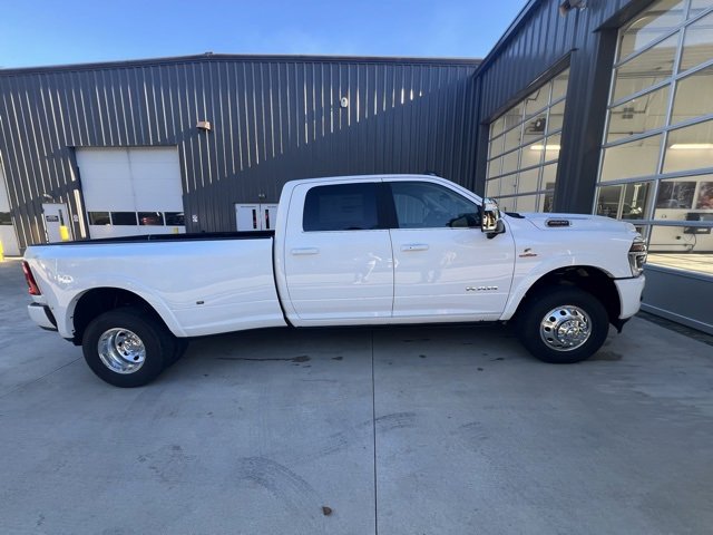 New 2026 RAM 3500 Limited image 2