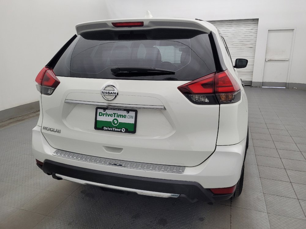 Used 2017 Nissan Rogue S FWD image 7