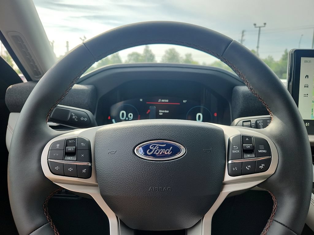 New 2026 Ford Explorer Active w/ Active Comfort Package AWD/4WD image 9