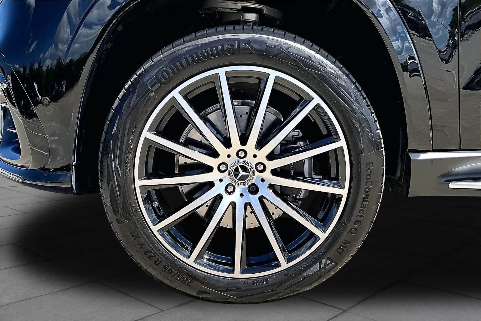 Used 2026 Mercedes-Benz GLS 450 4MATIC image 11