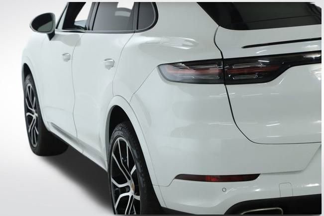 Used 2021 Porsche Cayenne Coupe image 42