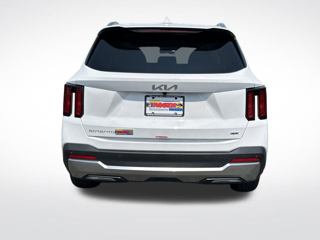 New 2025 Kia Sorento S image 4