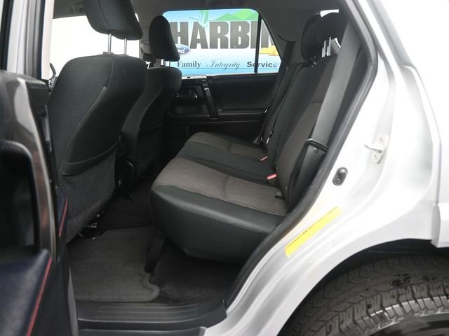 Used 2024 Toyota 4Runner TRD Off-Road image 9