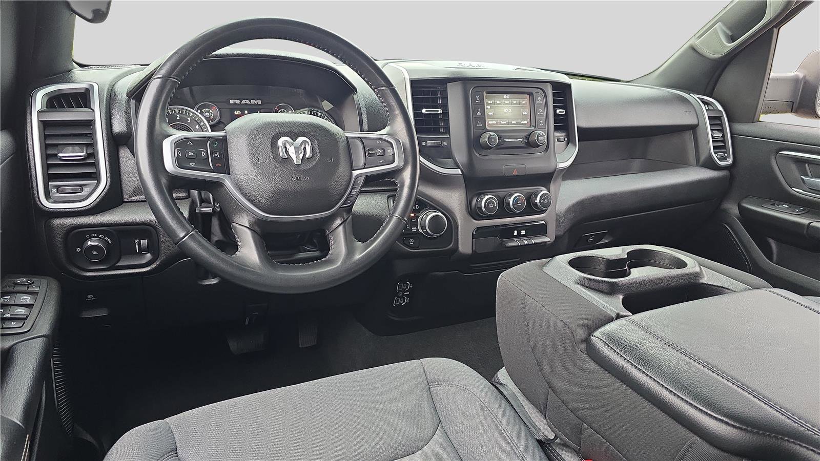 Used 2023 RAM 1500 Big Horn AWD/4WD image 20