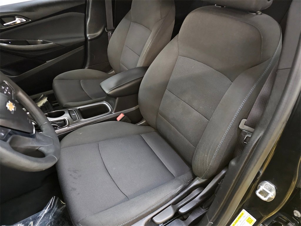 Used 2017 Chevrolet Cruze LT image 22