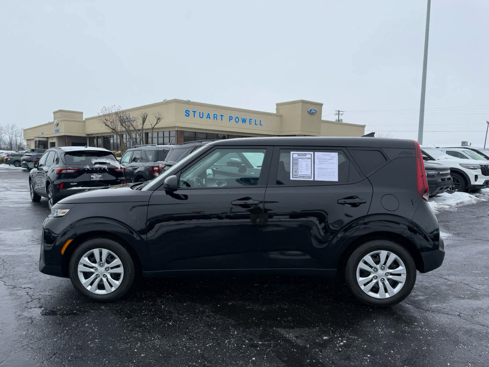 Used 2022 Kia Soul LX image 23
