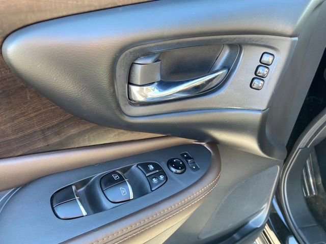 Used 2021 Nissan Murano Platinum image 17