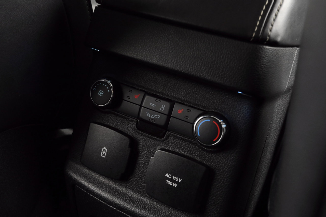 Used 2018 Ford Explorer Platinum image 25