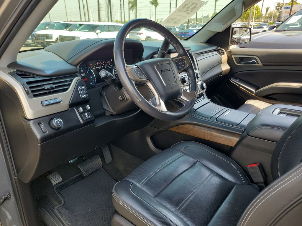 Used 2018 GMC Yukon XL Denali w/ Denali Ultimate Package RWD image 19