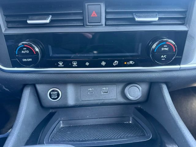 Used 2023 Nissan Rogue SV image 21