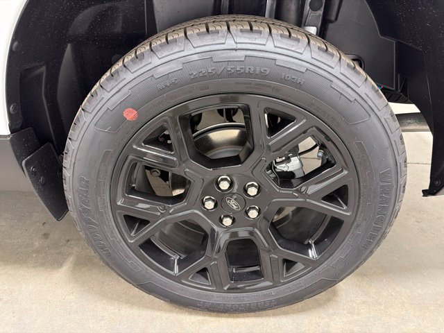 New 2026 Ford Maverick XLT w/ Equipment Group 301A AWD/4WD image 8