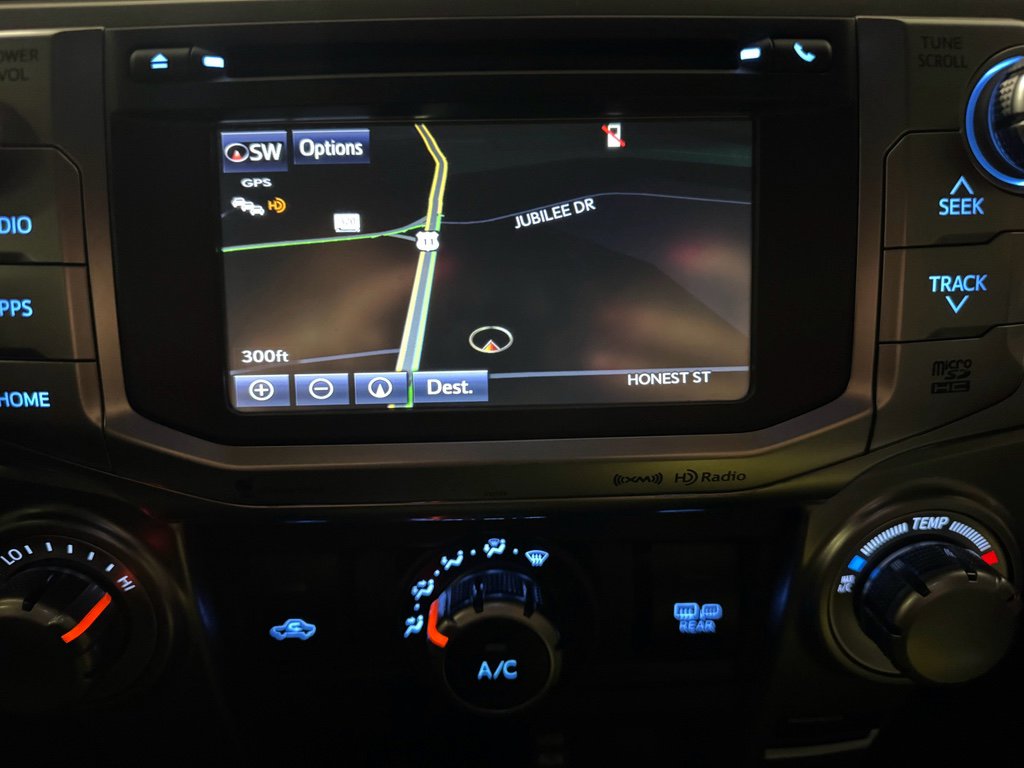 Used 2018 Toyota 4Runner SR5 image 31