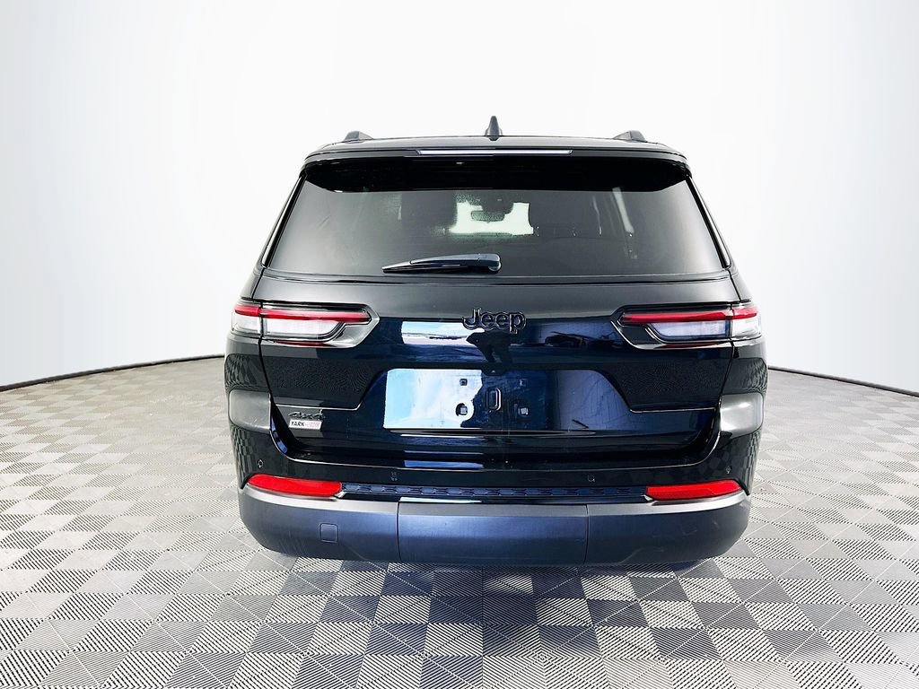Certified 2024 Jeep Grand Cherokee L Altitude image 10