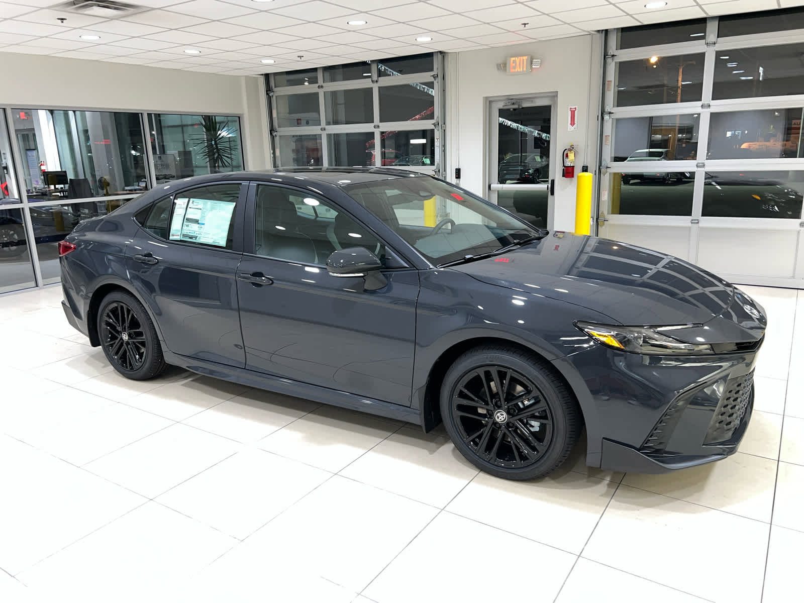 New 2026 Toyota Camry SE w/ Multimedia Upgrade Package