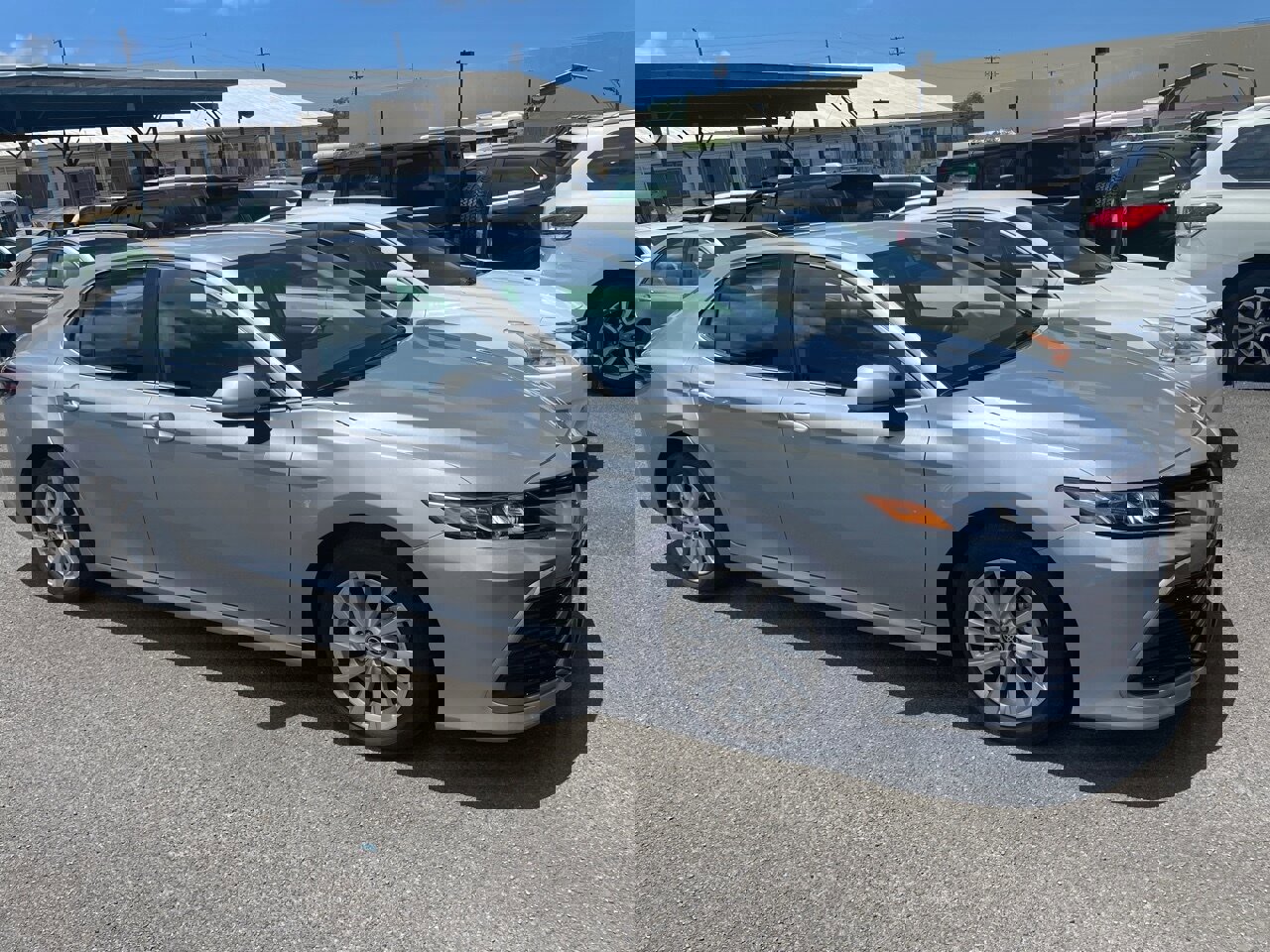 Used 2024 Toyota Camry LE image 1