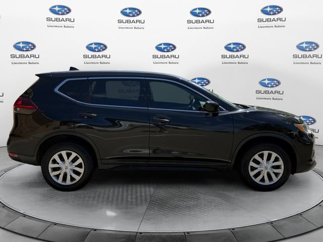 Used 2020 Nissan Rogue S image 3