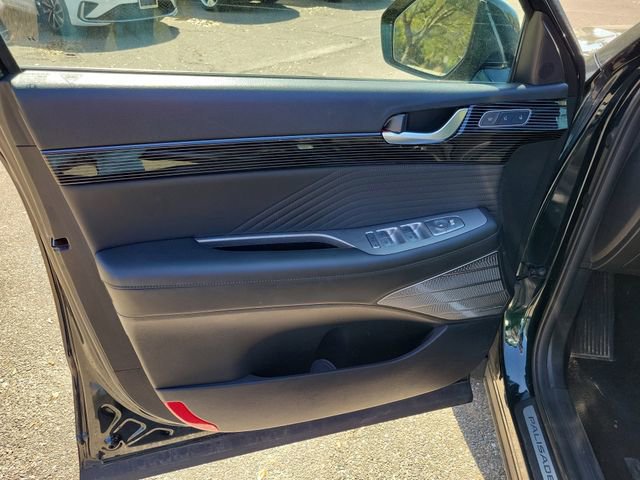 Used 2024 Hyundai Palisade Calligraphy image 11