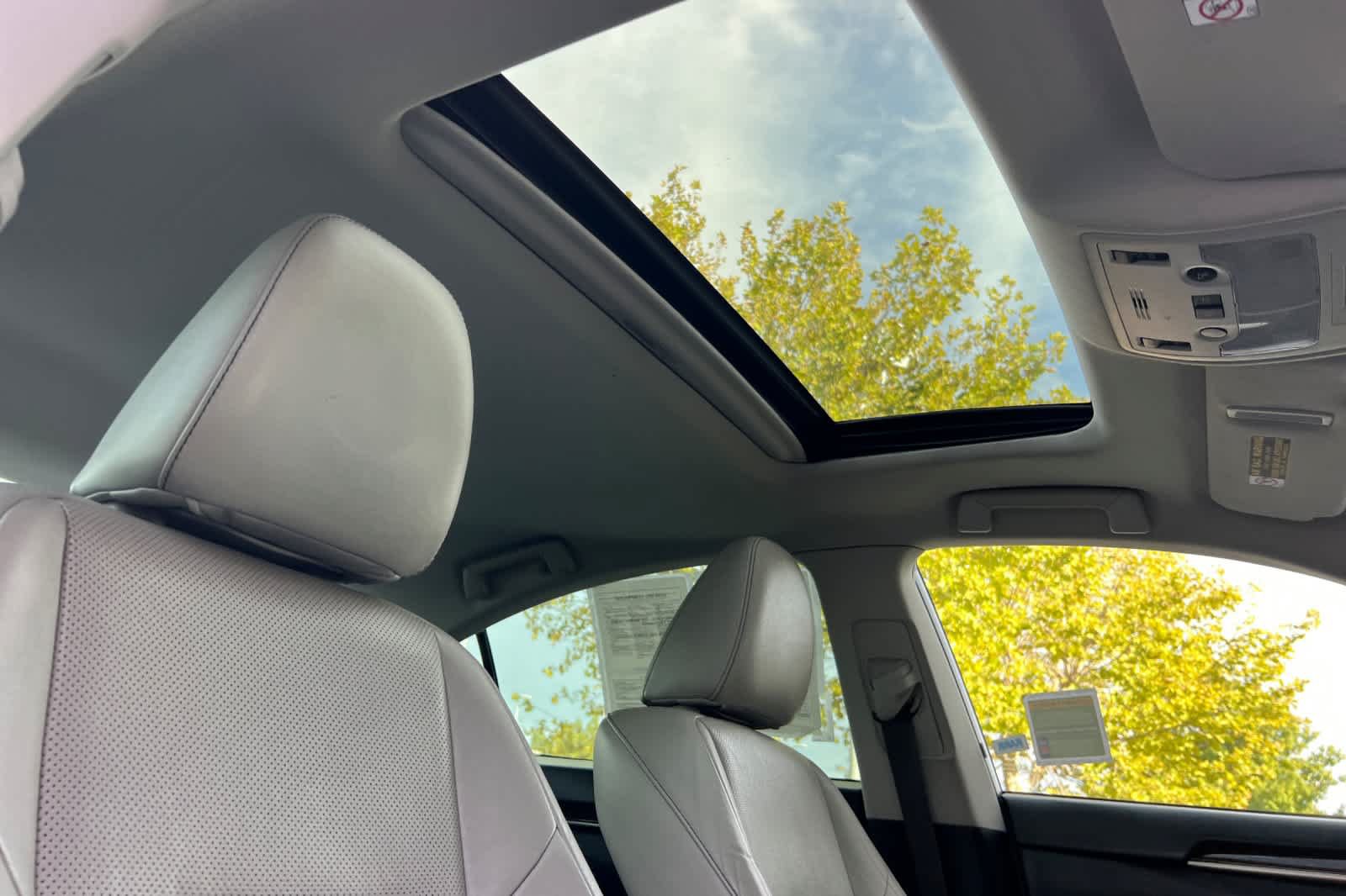 Used 2014 Lexus ES 350 w/ Luxury Package FWD image 17
