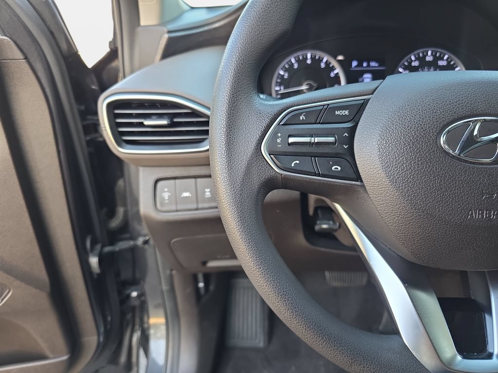 Used 2020 Hyundai Santa Fe SE AWD/4WD image 14