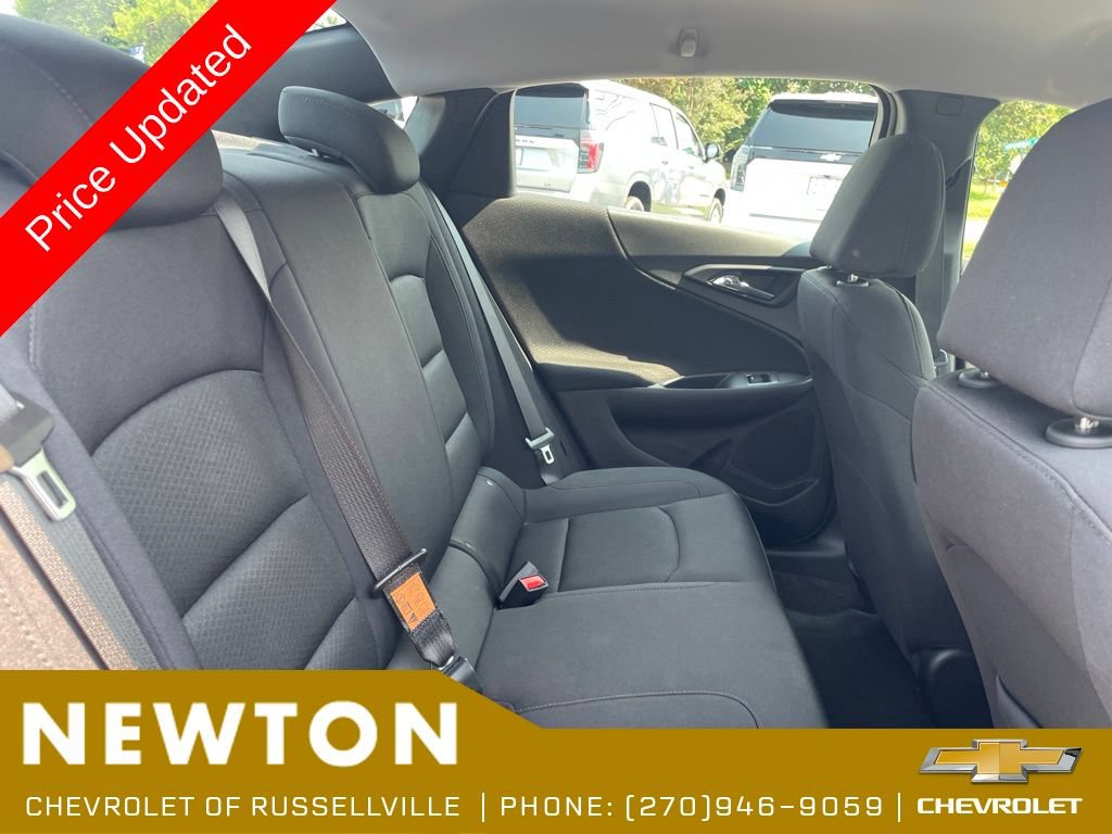 Used 2025 Chevrolet Malibu RS FWD image 25