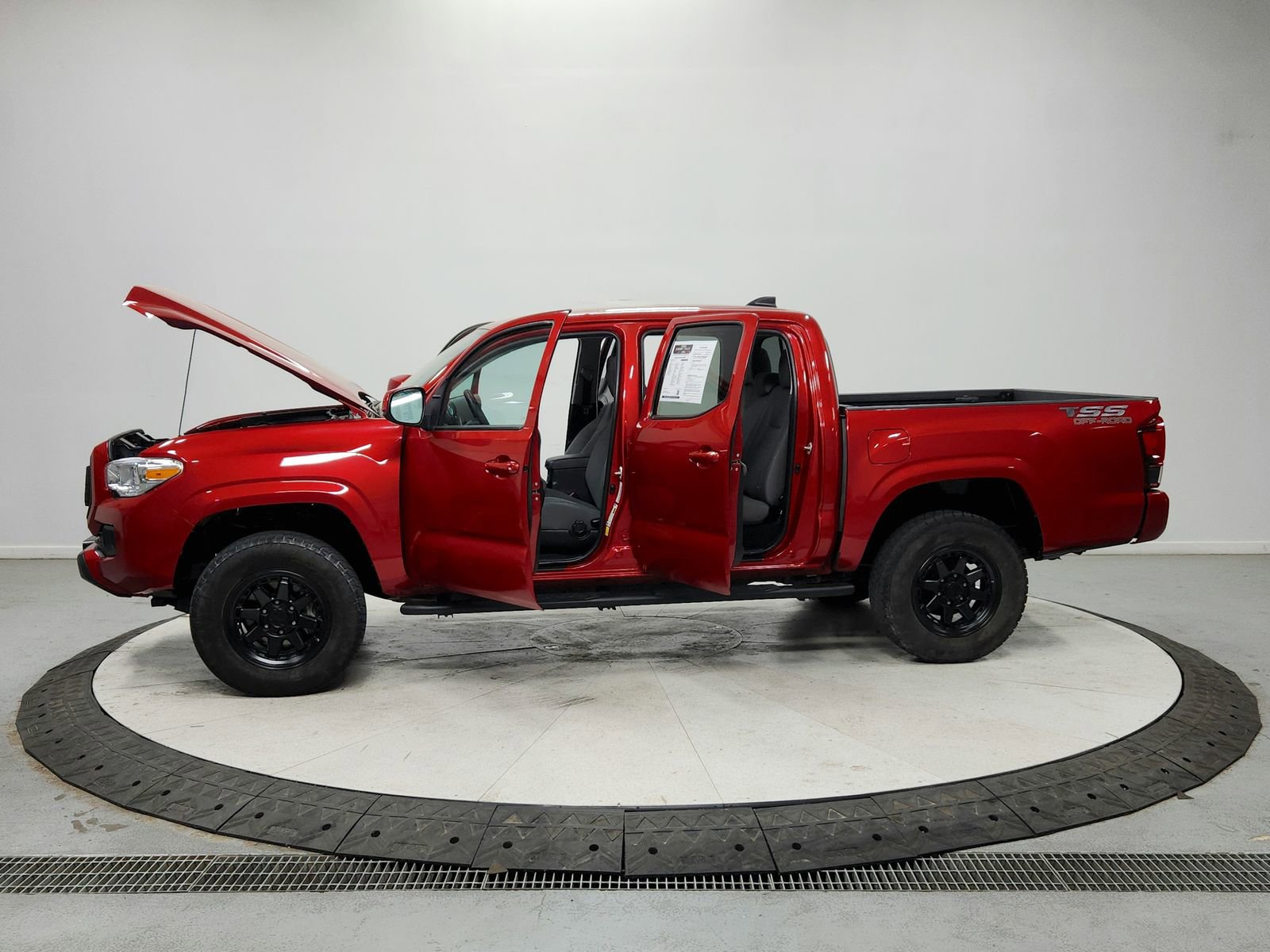 Used 2023 Toyota Tacoma SR image 12
