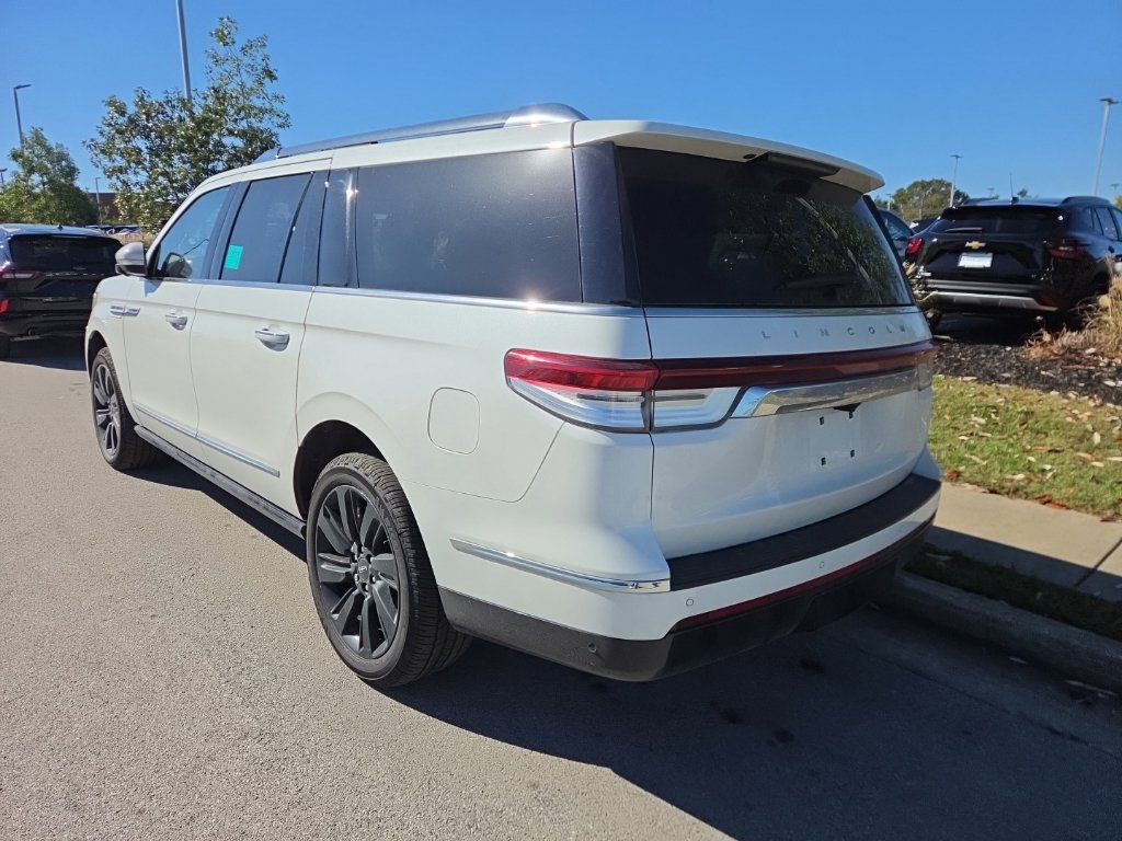 Used 2024 Lincoln Navigator L Reserve AWD/4WD image 4