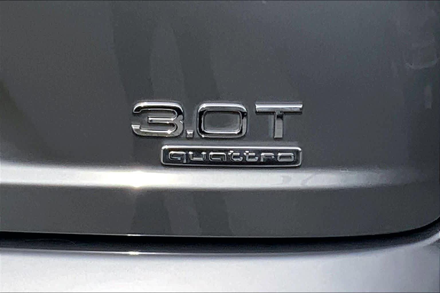 Used 2018 Audi Q7 3.0T Prestige AWD/4WD image 28