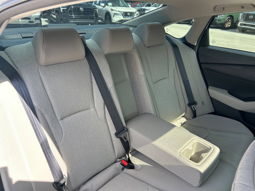 Used 2025 Honda Accord SE image 45