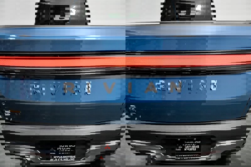 Used 2022 Rivian R1T Adventure image 10