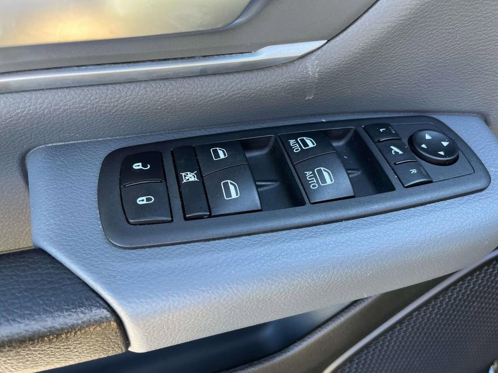 Used 2022 RAM 1500 Lone Star image 28