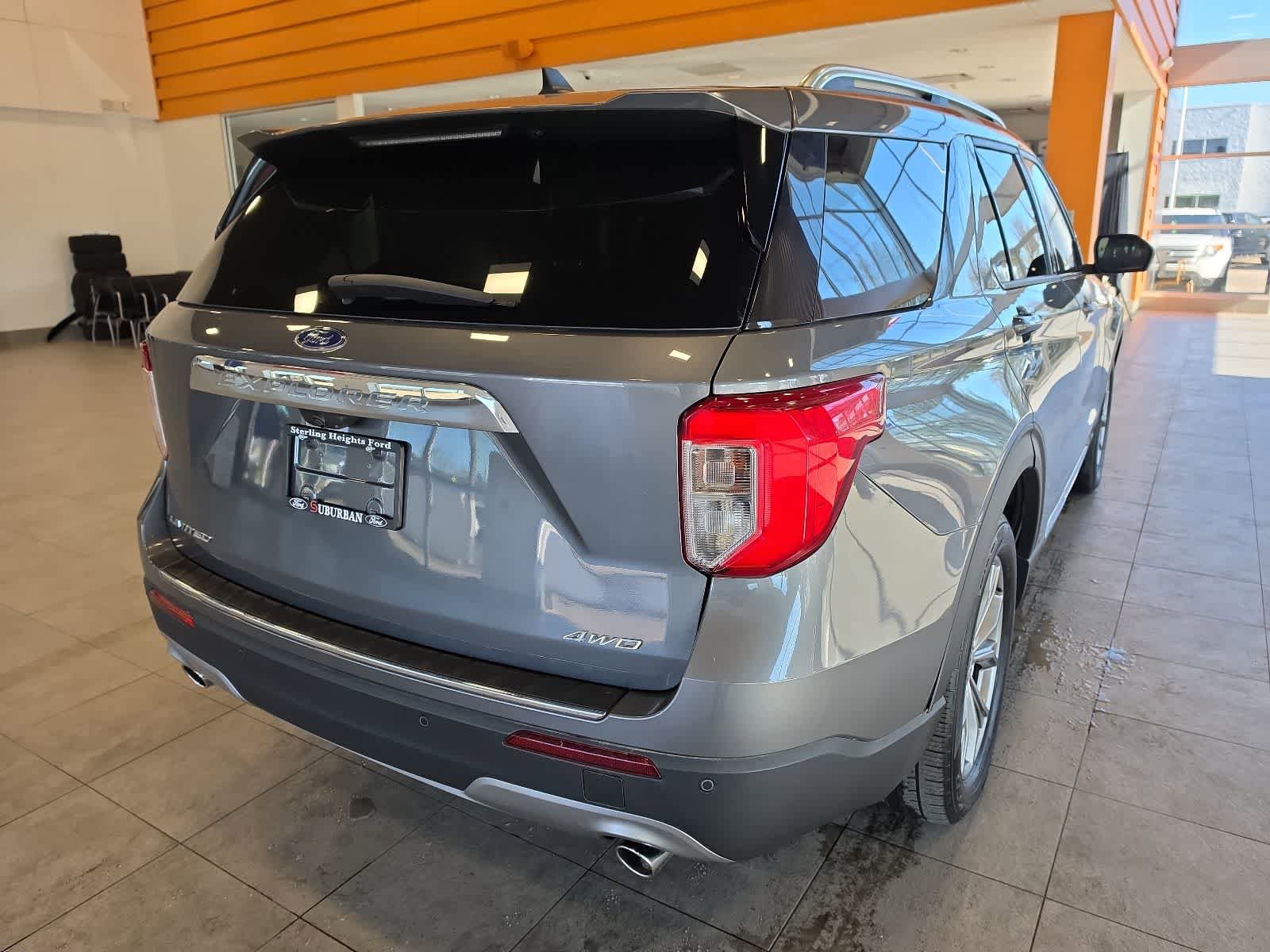 Certified 2022 Ford Explorer Limited AWD/4WD image 8