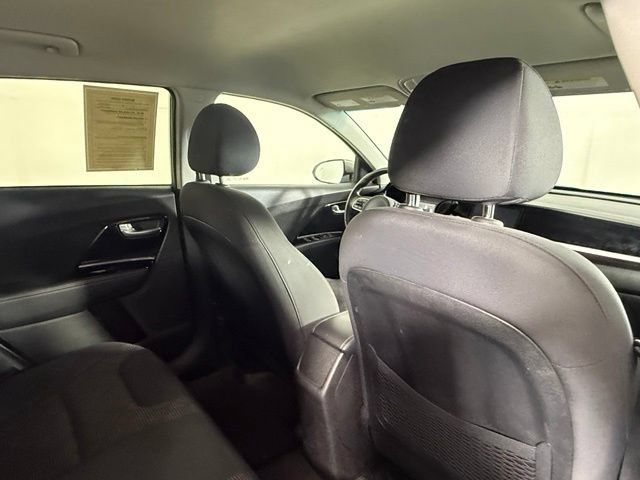 Used 2022 Kia Niro LXS FWD image 25
