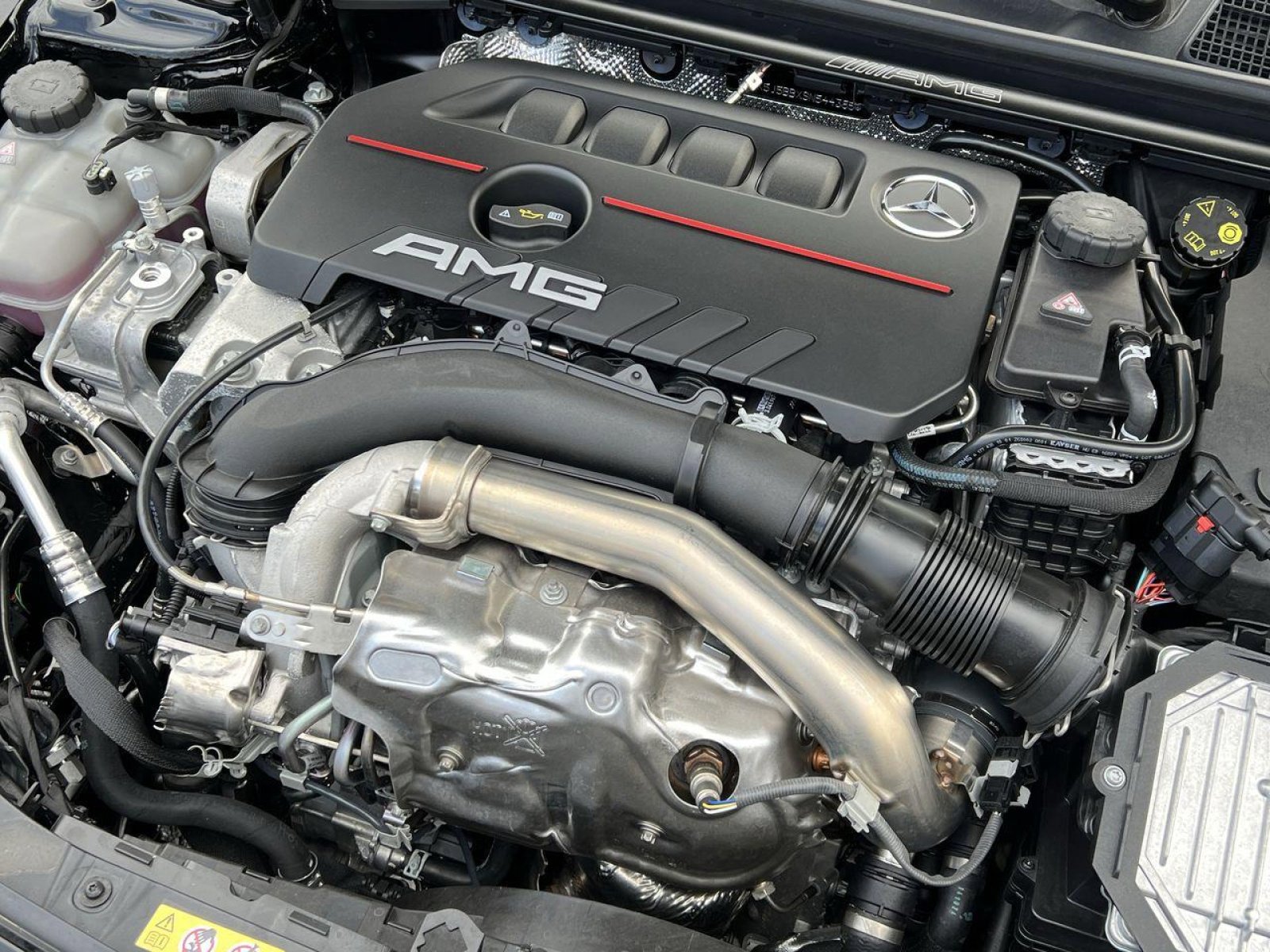 New 2025 Mercedes-Benz CLA 35 AMG 4MATIC image 26