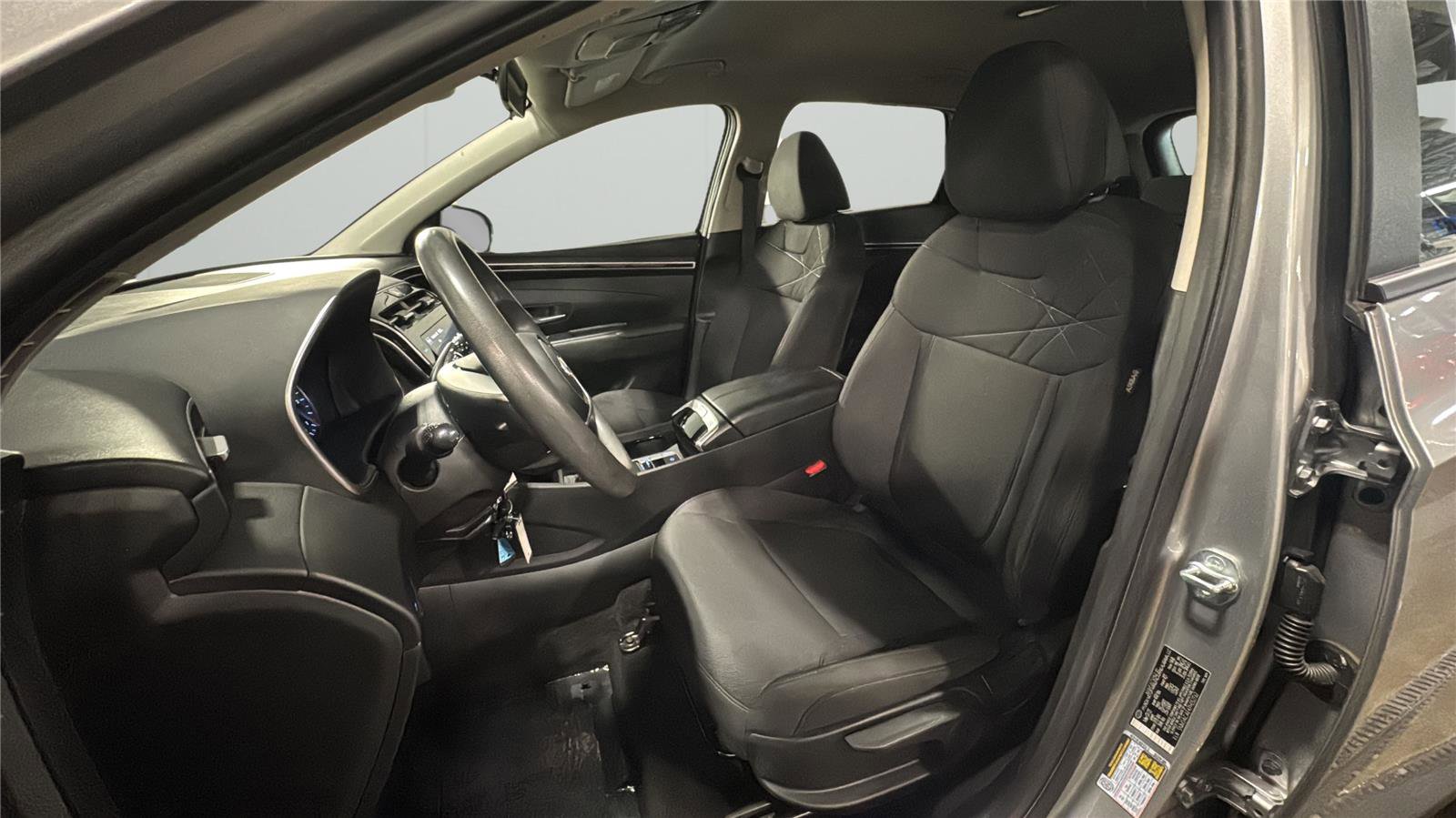 Used 2023 Hyundai Tucson SE AWD/4WD image 10