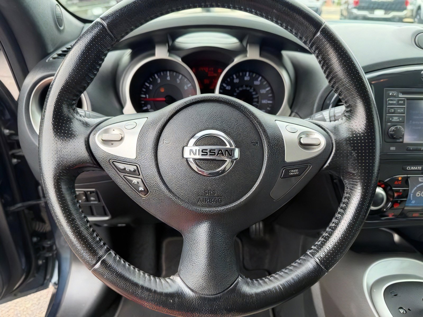 Used 2011 Nissan Juke SV FWD image 20