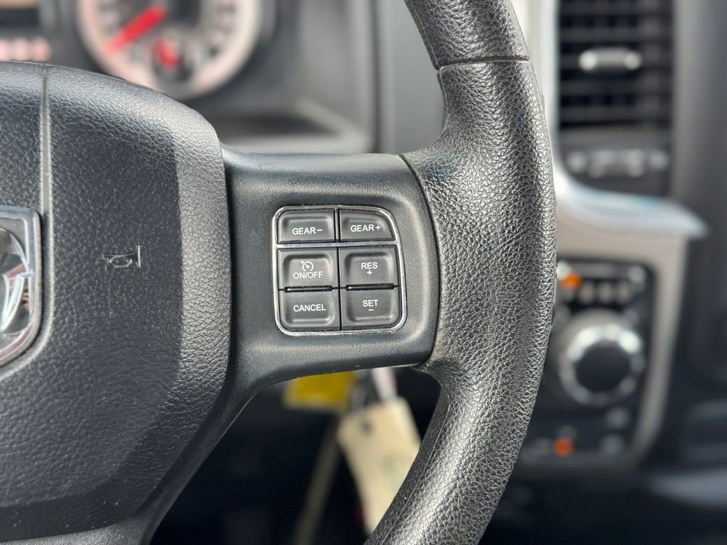 Used 2017 RAM 1500 Classic SLT image 12