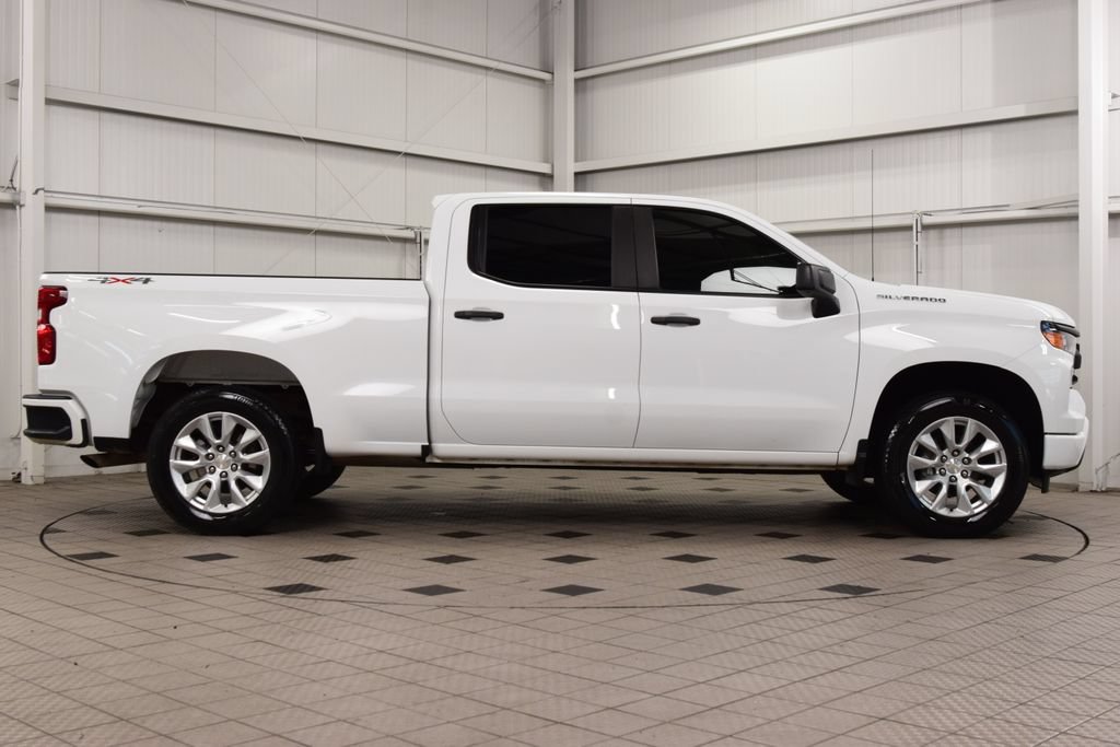 Used 2024 Chevrolet Silverado 1500 Custom AWD/4WD image 9