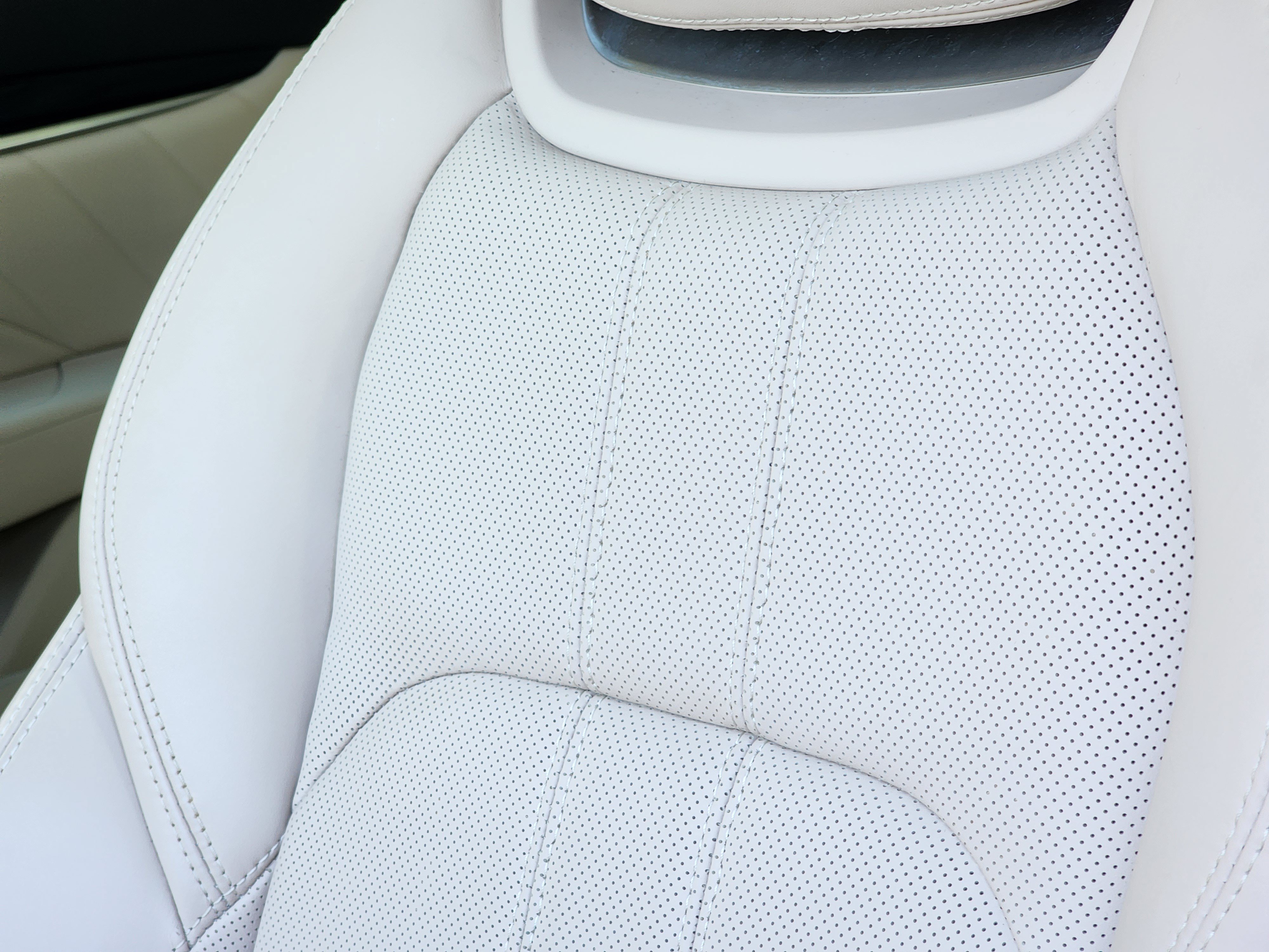 Used 2022 Maserati Levante Modena AWD/4WD image 16