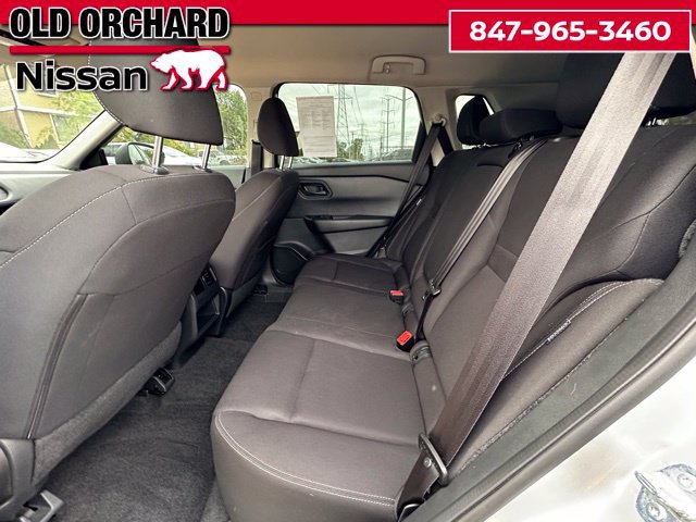 Used 2025 Nissan Rogue S AWD/4WD image 12