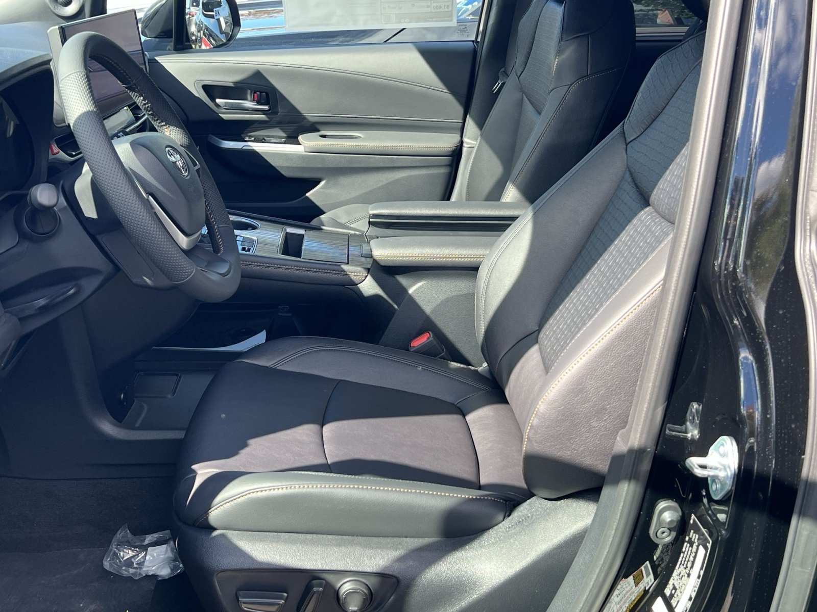 New 2026 Toyota Sienna XLE Woodland Edition AWD/4WD image 7