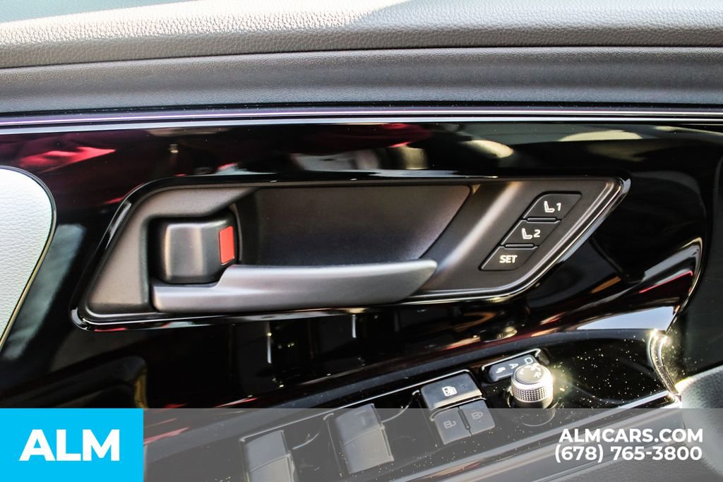 Used 2023 Subaru Solterra AWD image 38