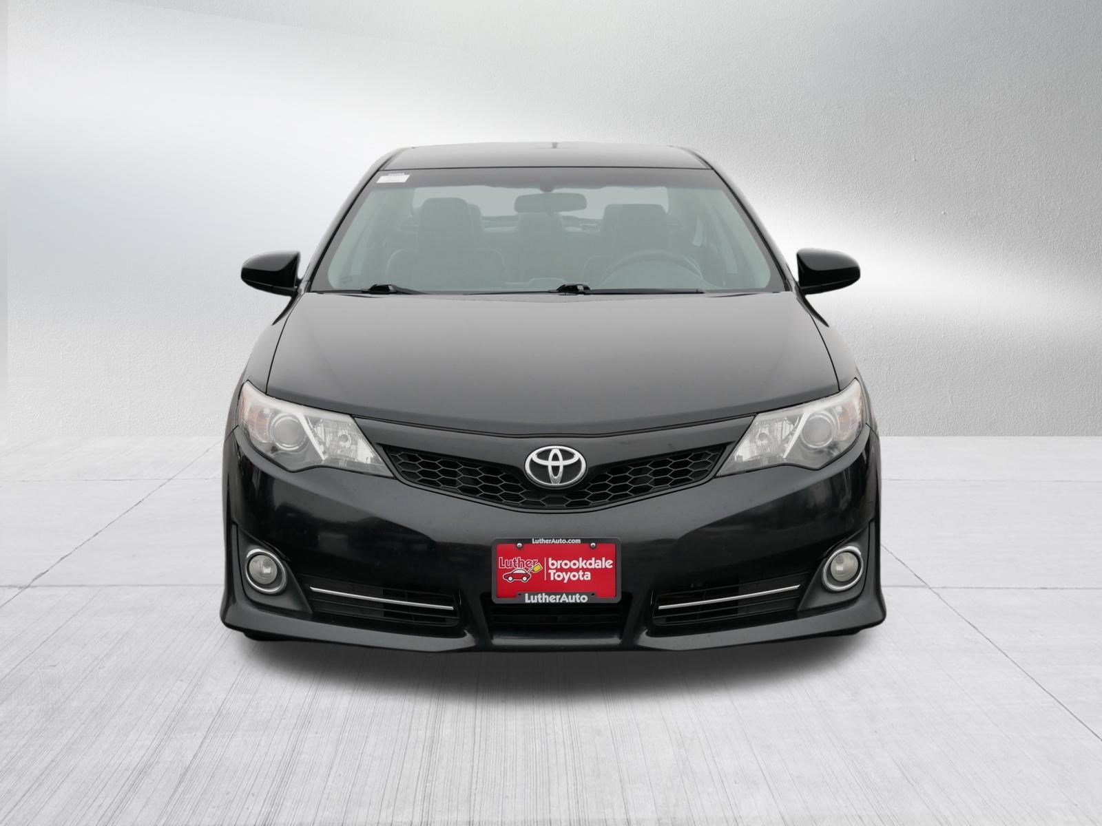 Used 2014 Toyota Camry L video 2